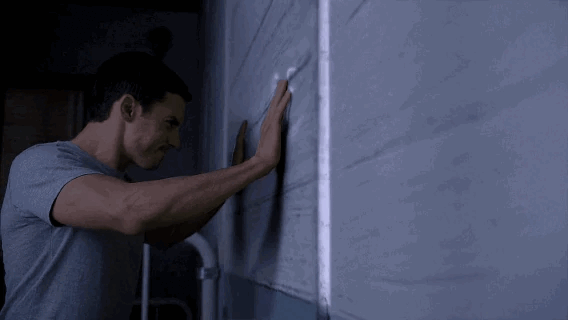 Archivo:Atraviesa Pared.gif