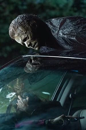 Archivo:Michael on car roof.ipeg.webp