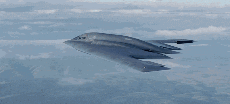 Archivo:Bombardero B-2.gif