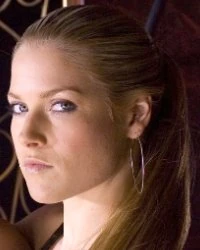 Niki Sanders (Futuro expuesto)